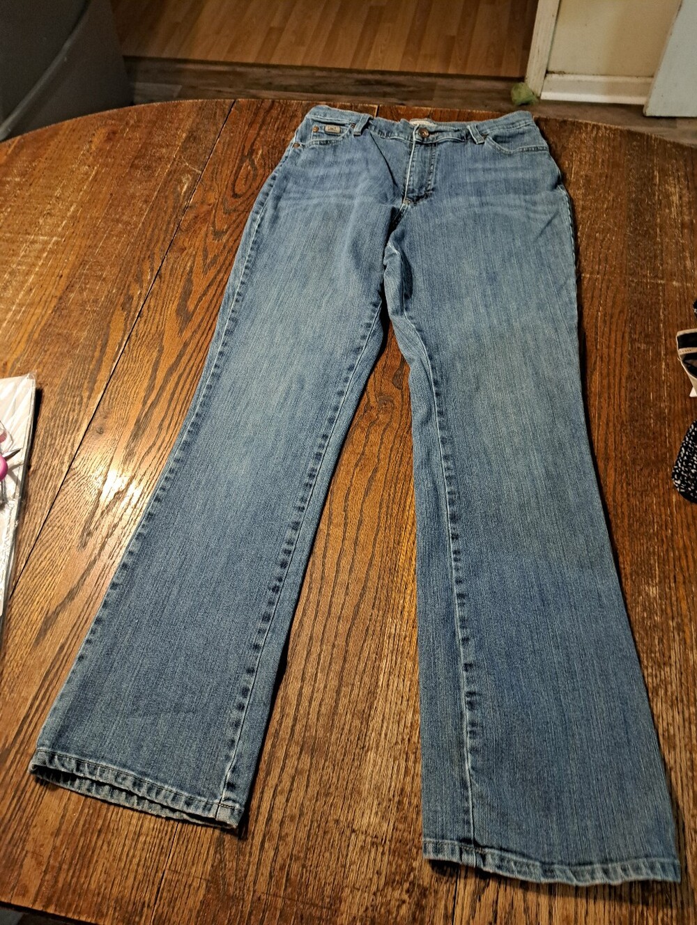 Lee Relaxed Fit At The Waist Bootcut Jeans Medium Wash Blue Denim Size 8 / 10
